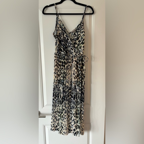 H&M Wrap Dress - Picture 1 of 3